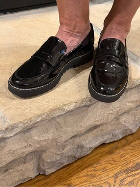 Women’s Franco Sarto “Cassandra” Black Patent Leather Penny Loafer Size 8